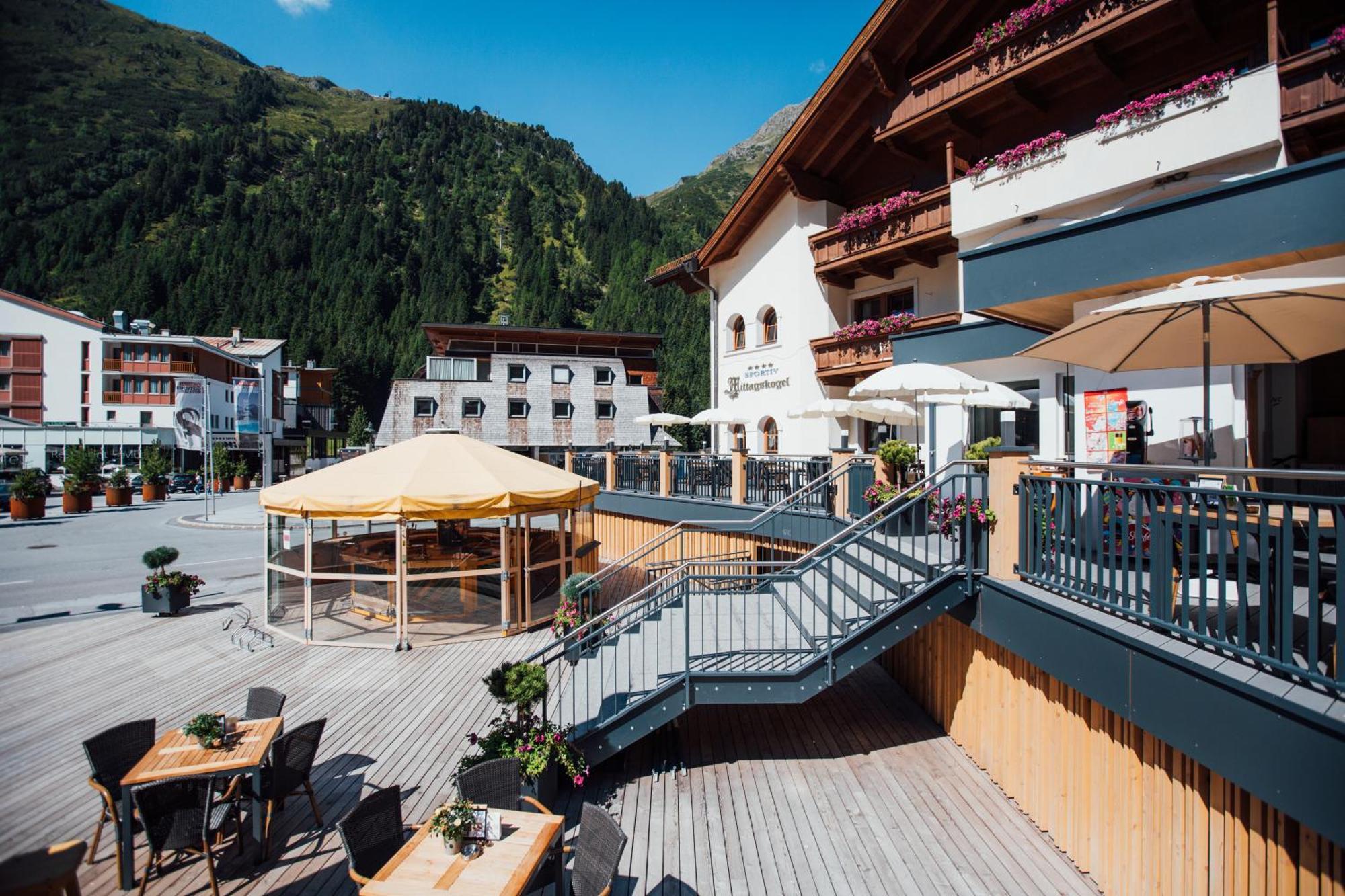 Hotel Mittagskogel Pitztal Sankt Leonhard im Pitztal Exterior foto